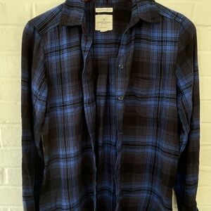 American Eagle Outfitters Men's Blue Plaid Shirt